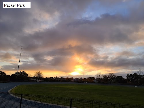 3 review location for tourist in Carnegie, VIC Australia: 1. Leman Lane,2. Carnegie Corner,3. Packer Park,